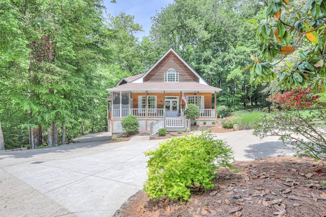 114 Moonlight Dr, Gallatin, TN 37066 - chalet / cabin featuring covered porch and french doors