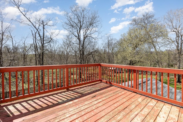 807 Sugarcane Way, Clarksville, TN 37040 - view of wooden deck