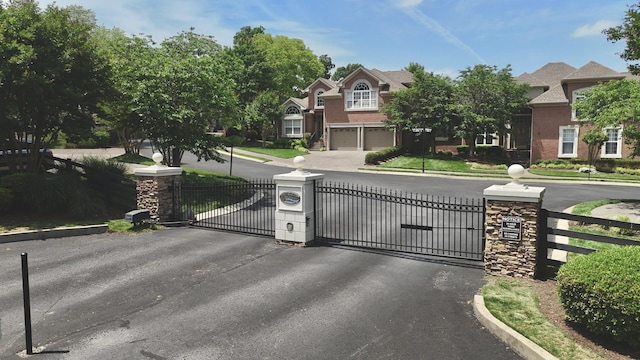 1005 Peck Pl, Hendersonville, TN 37075 - view of gate