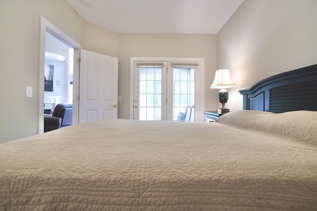 1005 Peck Pl, Hendersonville, TN 37075 - bedroom with access to exterior