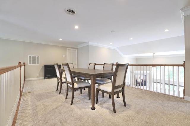 1005 Peck Pl, Hendersonville, TN 37075 - dining area with light carpet, crown molding, recessed lighting, and baseboards