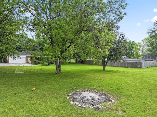 211 Elmwood Dr, Murfreesboro, TN 37128 - view of yard