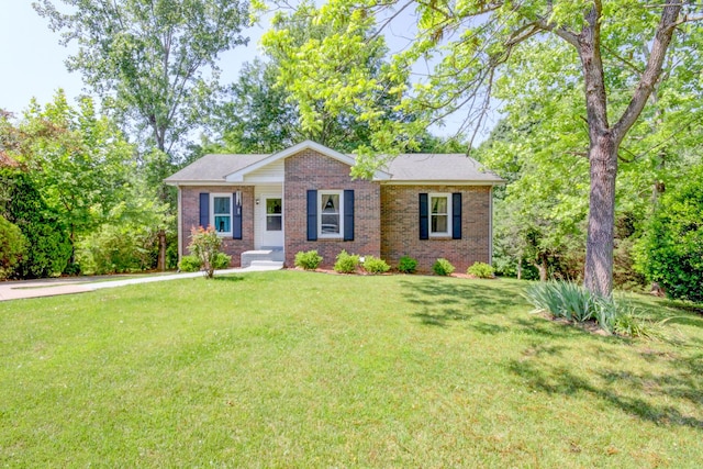2878 Gusty Ln, Clarksville, TN 37043 - view of front of house featuring brick siding and a front yard