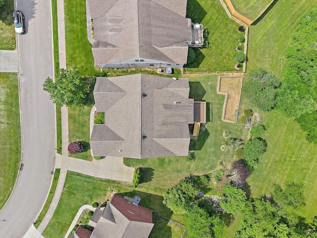 aerial view of property and surrounding area