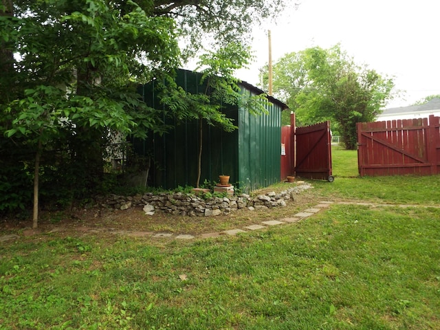 165 E Main St, Alexandria, TN 37012 - view of yard