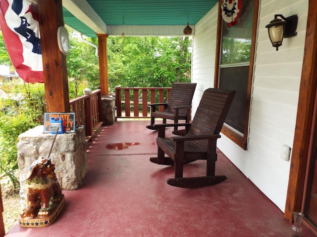 165 E Main St, Alexandria, TN 37012 - view of porch