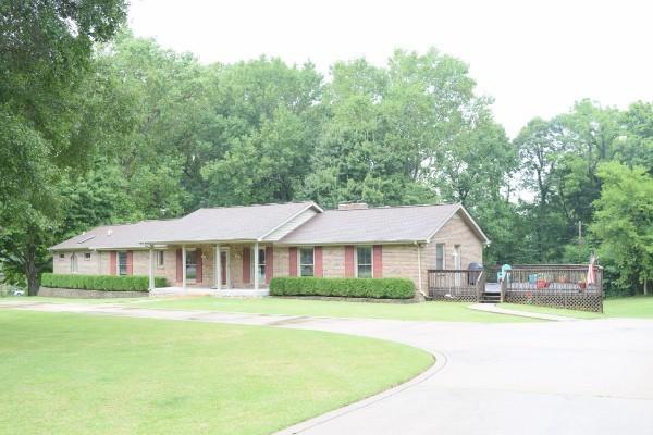 1944 Norwood Trl, Clarksville, TN 37043 - photo 1