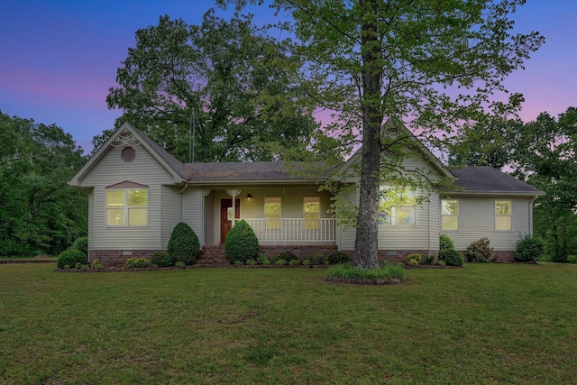 735 Railroad Bed Pike, Summertown, TN 38483 - single story home with a porch, crawl space, and a front yard
