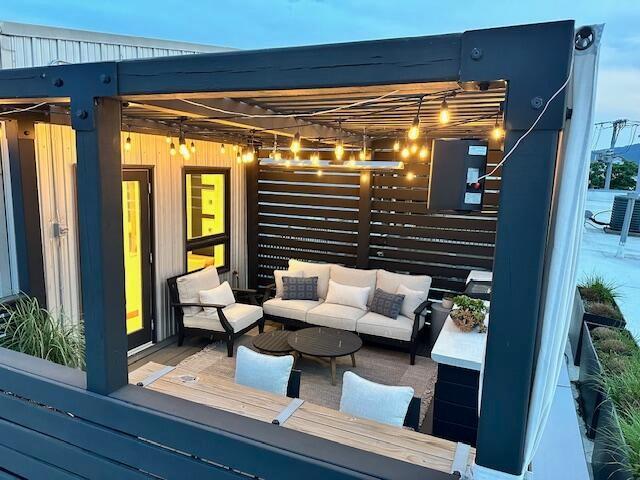 55 E Main St # 208, Chattanooga, TN 37408 - deck with an outdoor living space