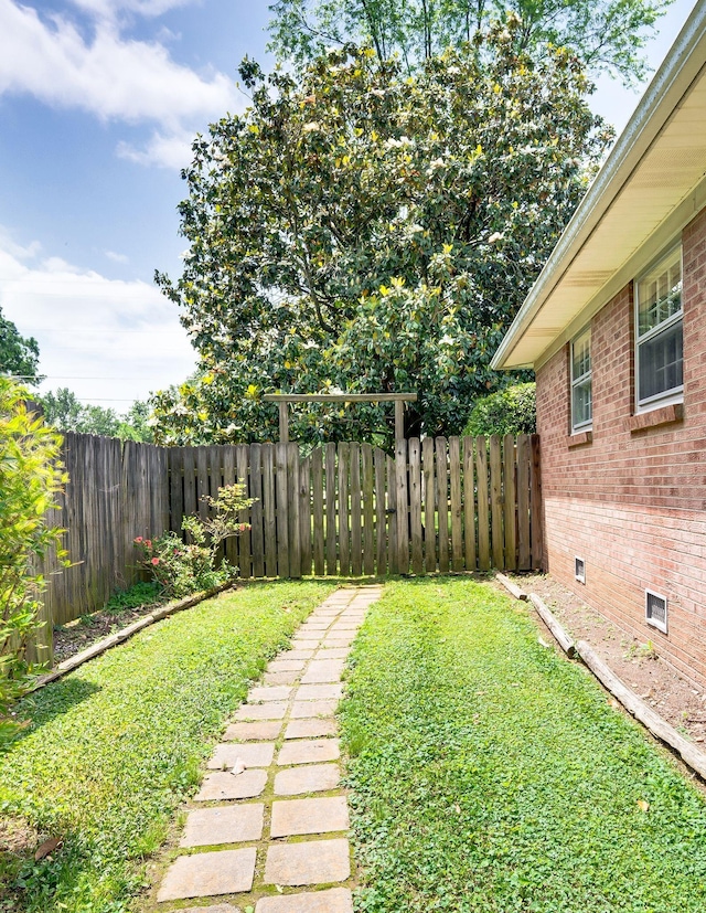 411 Tremont Dr, Murfreesboro, TN 37130 - view of yard