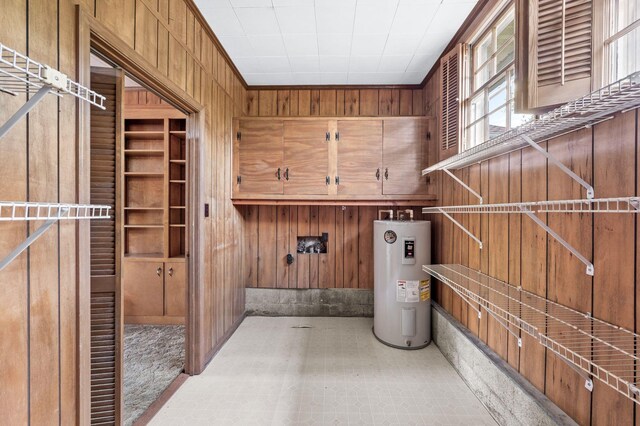 411 Tremont Dr, Murfreesboro, TN 37130 - storage with water heater