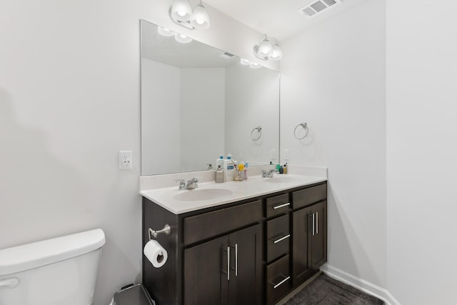 1080 Laurel Valley Ln, Mount Juliet, TN 37122 - bathroom with toilet and double vanity