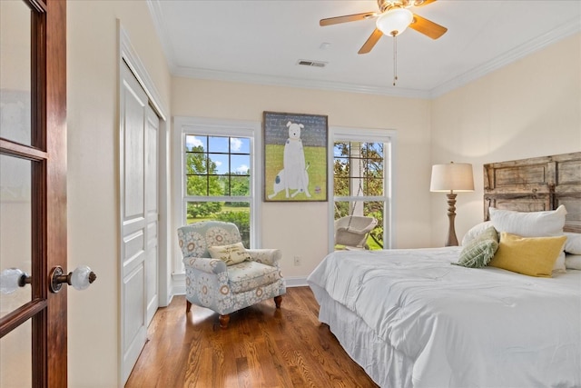 4145 Trinity Rd, Franklin, TN 37067 - bedroom featuring wood finished floors, crown molding, a closet, ceiling fan, and baseboards