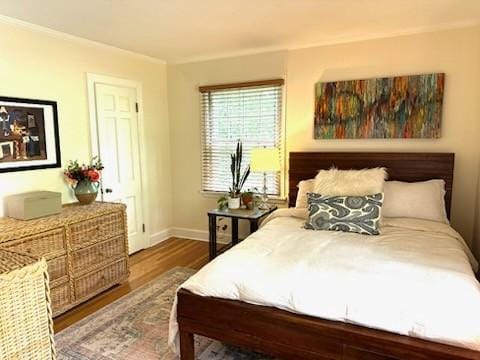 108 Sunset Dr, Pulaski, TN 38478 - bedroom featuring wood finished floors and baseboards