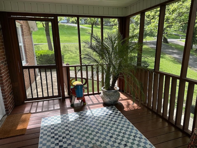108 Sunset Dr, Pulaski, TN 38478 - view of sunroom