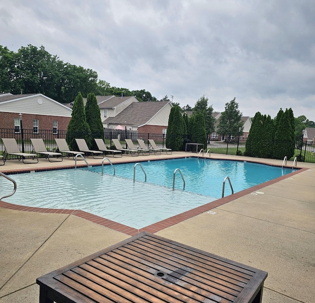 1040 Charlie Daniels Pkwy Unit 111, Mount Juliet, TN 37122 - community pool featuring fence and a patio
