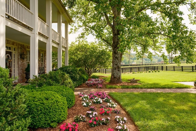 5620 Leipers Creek Rd, Franklin, TN 37064 - view of yard featuring a balcony