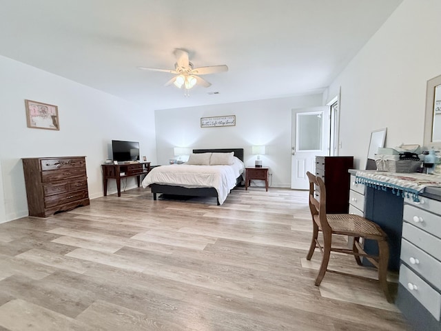 540 Grindstone Hollow Rd, Dickson, TN 37055 - bedroom featuring light wood-style floors, ceiling fan, and baseboards
