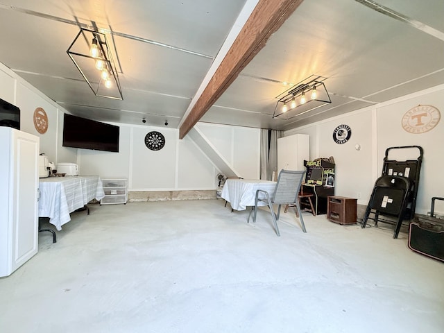 540 Grindstone Hollow Rd, Dickson, TN 37055 - sitting room with concrete flooring