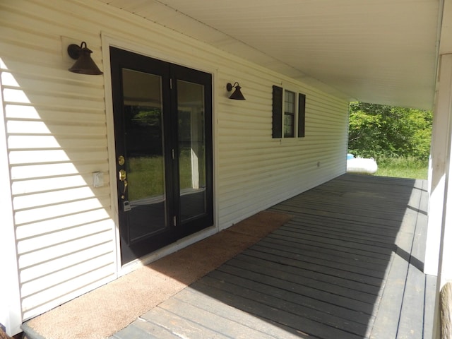 3355 Willie Mauldon Rd, Lutts, TN 38471 - deck featuring french doors
