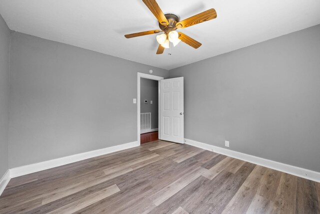 404 Cyprus Ct, Clarksville, TN 37040 - photo 12