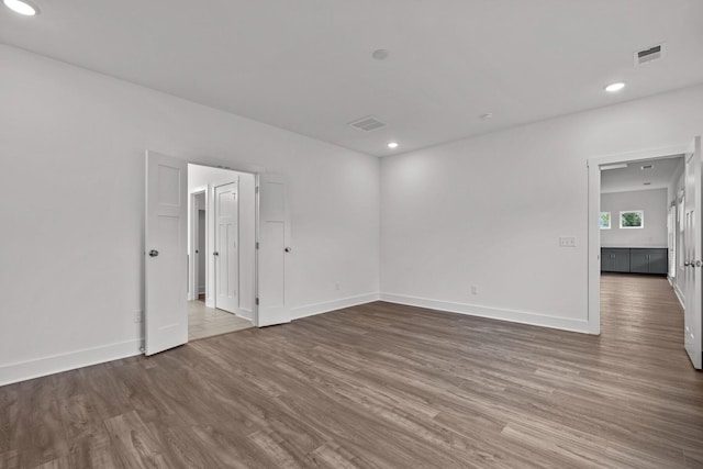310 Carver Ln, Lebanon, TN 37087 - unfurnished room featuring wood finished floors, baseboards, and recessed lighting