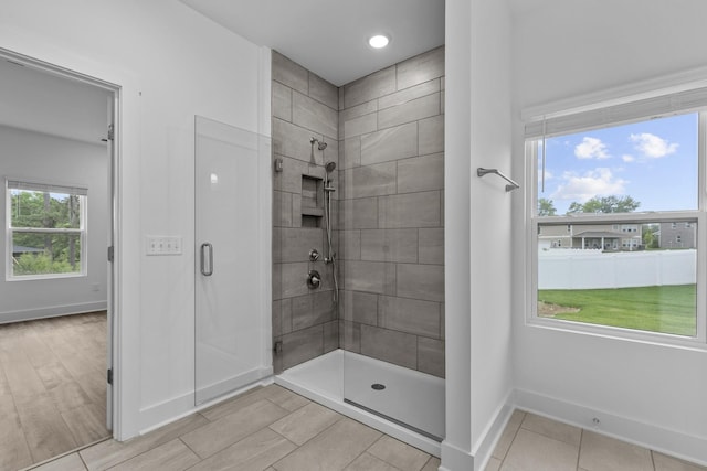 310 Carver Ln, Lebanon, TN 37087 - full bathroom with tiled shower and baseboards