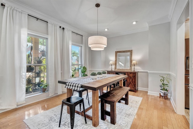 617 Bayhill Ct, Hermitage, TN 37076 - dining room featuring crown molding, light wood-style floors, baseboards, and recessed lighting