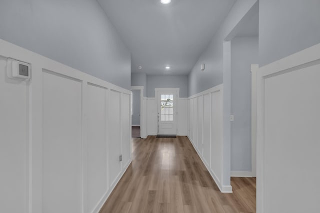 118 Merion Way, Lebanon, TN 37087 - corridor featuring light wood-style flooring, recessed lighting, and a decorative wall