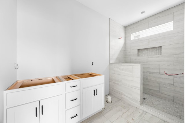 961 Isaac Dr, Clarksville, TN 37040 - bathroom featuring a walk in shower and marble finish floors
