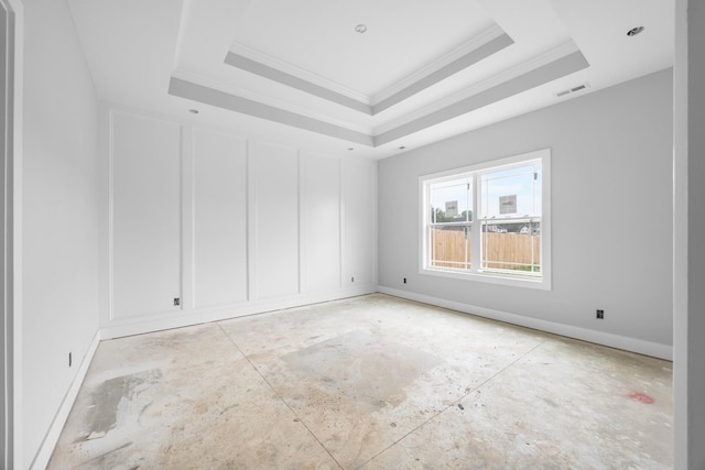961 Isaac Dr, Clarksville, TN 37040 - unfurnished room featuring ornamental molding, baseboards, and a raised ceiling
