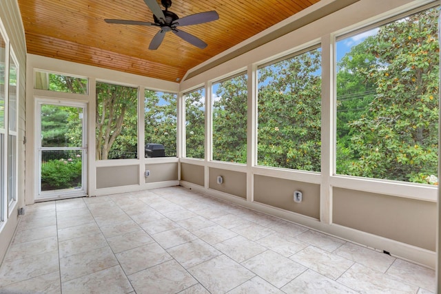 221 Antebellum Ln, Mount Juliet, TN 37122 - unfurnished sunroom featuring a ceiling fan