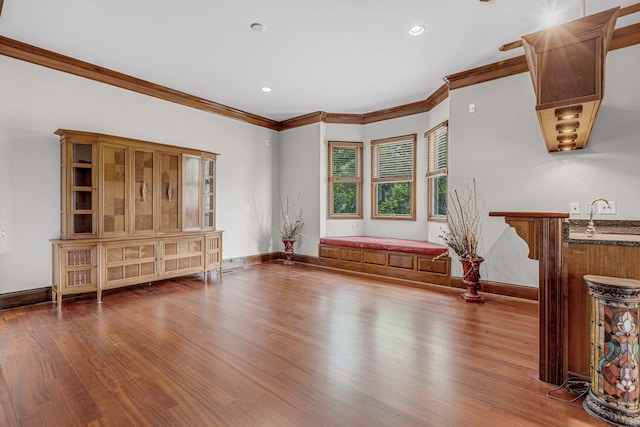 9619 Deer Track Ct, Brentwood, TN 37027 - living room with wood finished floors, ornamental molding, baseboards, and recessed lighting