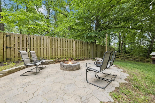 503 Dawn Pl, Lebanon, TN 37087 - view of patio / terrace with an outdoor fire pit and a fenced backyard