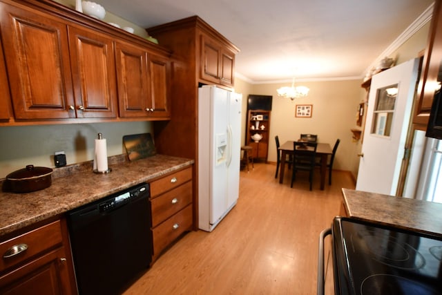 9073 Sherwood Rd, Sherwood, TN 37376 - kitchen featuring black appliances, light wood-type flooring, a chandelier, crown molding, and dark countertops