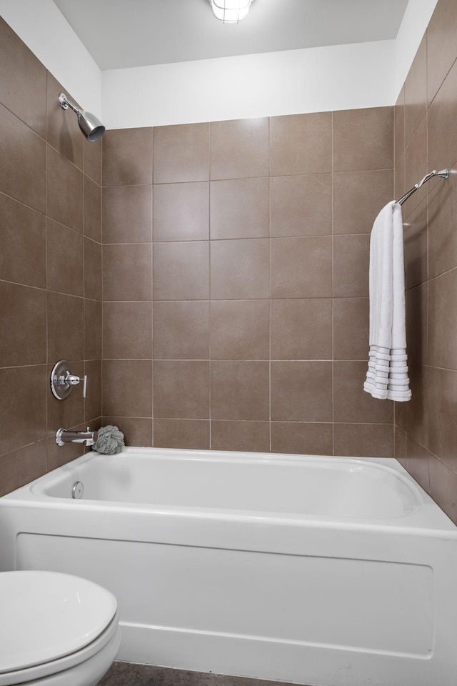 1510 Demonbreun St Unit 712, Nashville, TN 37203 - full bathroom featuring toilet and  shower combination