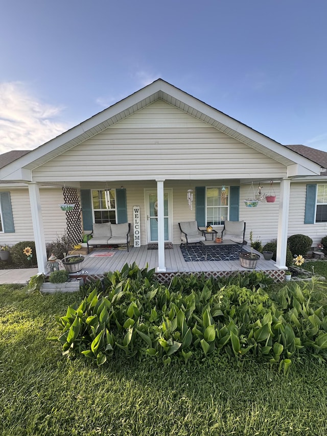 162 Pigeon Roost Rd, Brush Creek, TN 38547 - bungalow with an outdoor living space