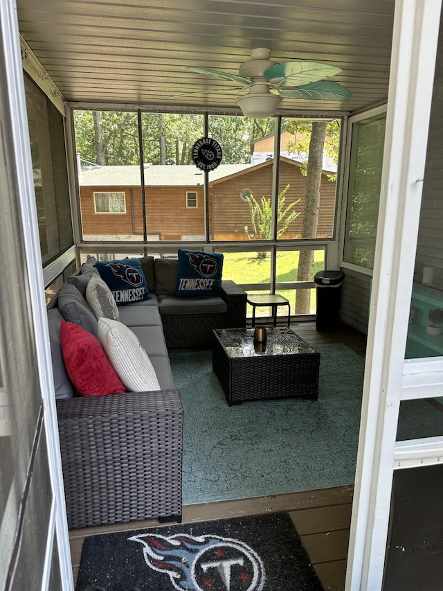 434 Hickman Shores Rd, Dover, TN 37058 - sunroom with outdoor lounge area and ceiling fan