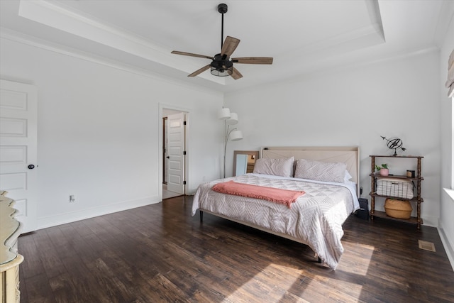 1412 Barrett Dr, Mount Juliet, TN 37122 - bedroom featuring wood finished floors, crown molding, a tray ceiling, and baseboards