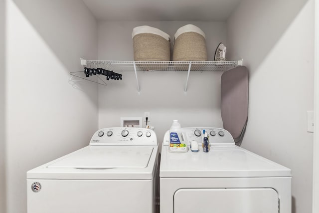 105 Grayson Cir, Chapel Hill, TN 37034 - laundry area with separate washer and dryer