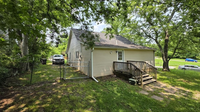 500 E 17th St, Columbia, TN 38401 - rear view of property featuring a gate and roof with shingles