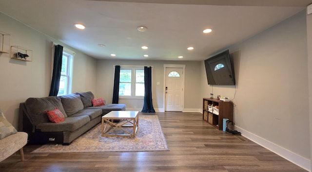 500 E 17th St, Columbia, TN 38401 - living room featuring recessed lighting, wood finished floors, and baseboards