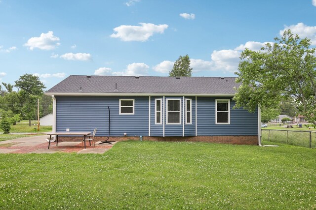 976 Long Beech Dr, Clarksville, TN 37042 - back of property with a patio and roof with shingles