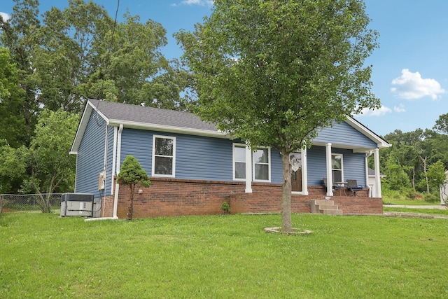976 Long Beech Dr, Clarksville, TN 37042 - view of front of house with brick siding and covered porch