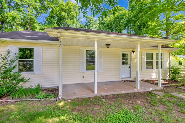 2290 Petway Rd, Ashland City, TN 37015 - view of front of house featuring a shingled roof
