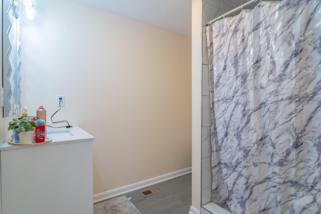 1689 Pleasant Ridge Rd, Huntland, TN 37345 - bathroom with a shower with shower curtain and baseboards