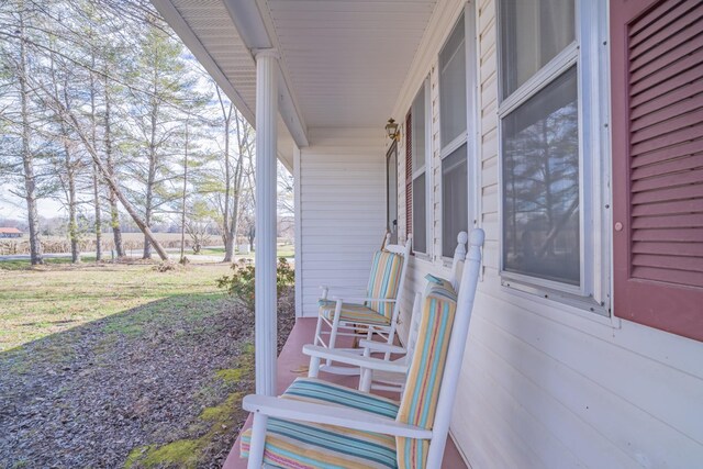 1689 Pleasant Ridge Rd, Huntland, TN 37345 - view of porch