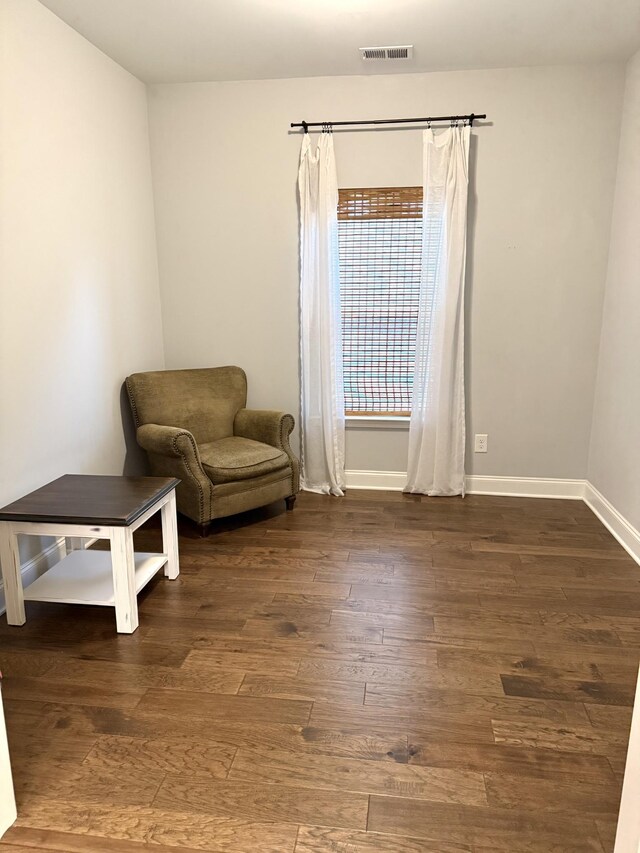 107 Auxley Ct, White House, TN 37188 - living area featuring hardwood / wood-style floors and baseboards
