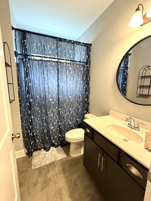 107 Auxley Ct, White House, TN 37188 - bathroom featuring toilet, vanity, and a shower with shower curtain