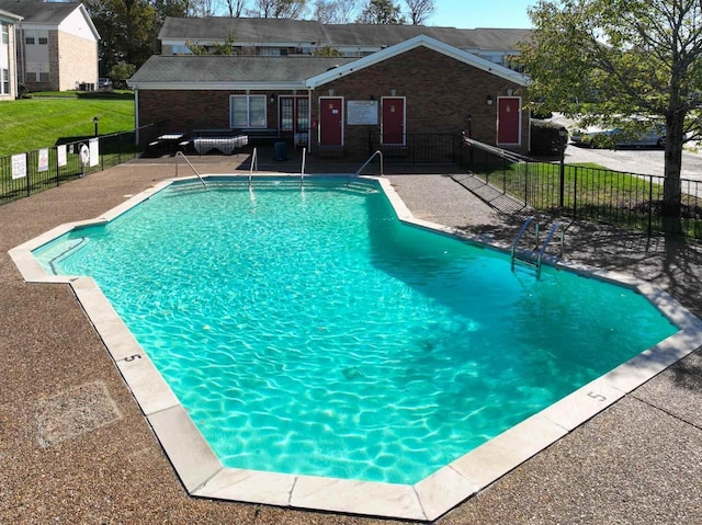 612 Churchill Xing, Madison, TN 37115 - community pool with fence and a patio area